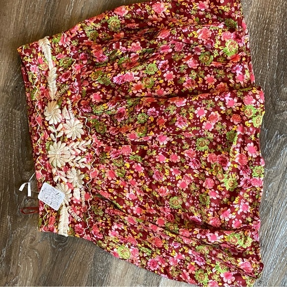 Free People Floral Mini Skirt Embroidered Detail - Picture 4 of 7